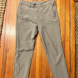 Men’s Lululemon commission pants slim size 33 khaki